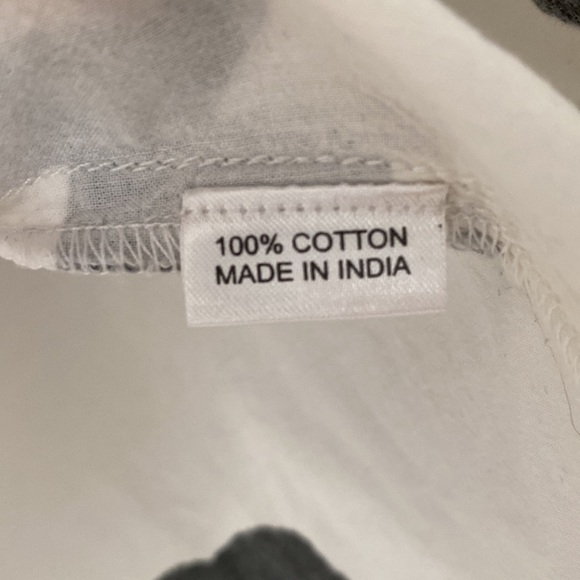 Symbology Black and White Elephant Print Button Up Shirt - Picture 6 of 8